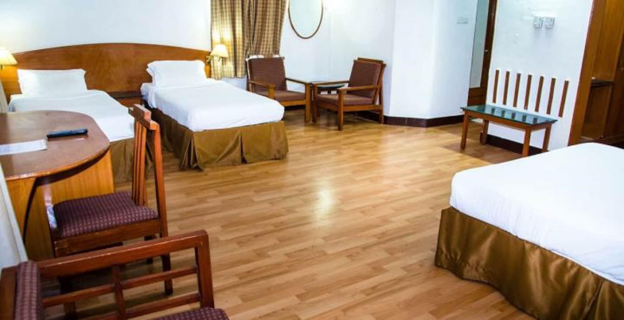 Hotel Ramee Guestline Tirupati Zewnętrze zdjęcie