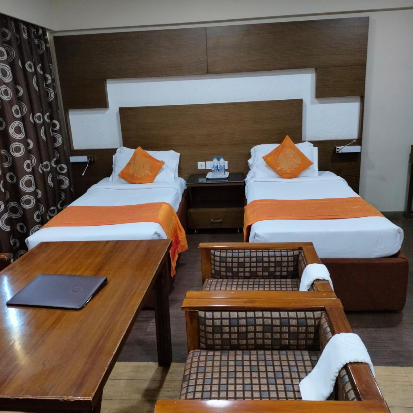 Hotel Ramee Guestline Tirupati Zewnętrze zdjęcie